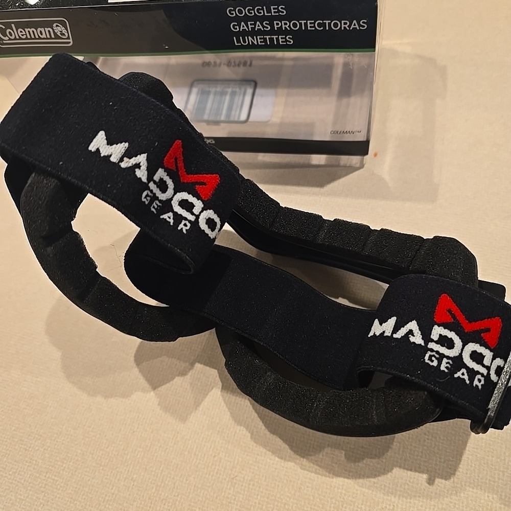 Coleman MadDog Gear Riding Goggles Adjustable Strap NEW One Size Fits Most - Picture 3 of 3